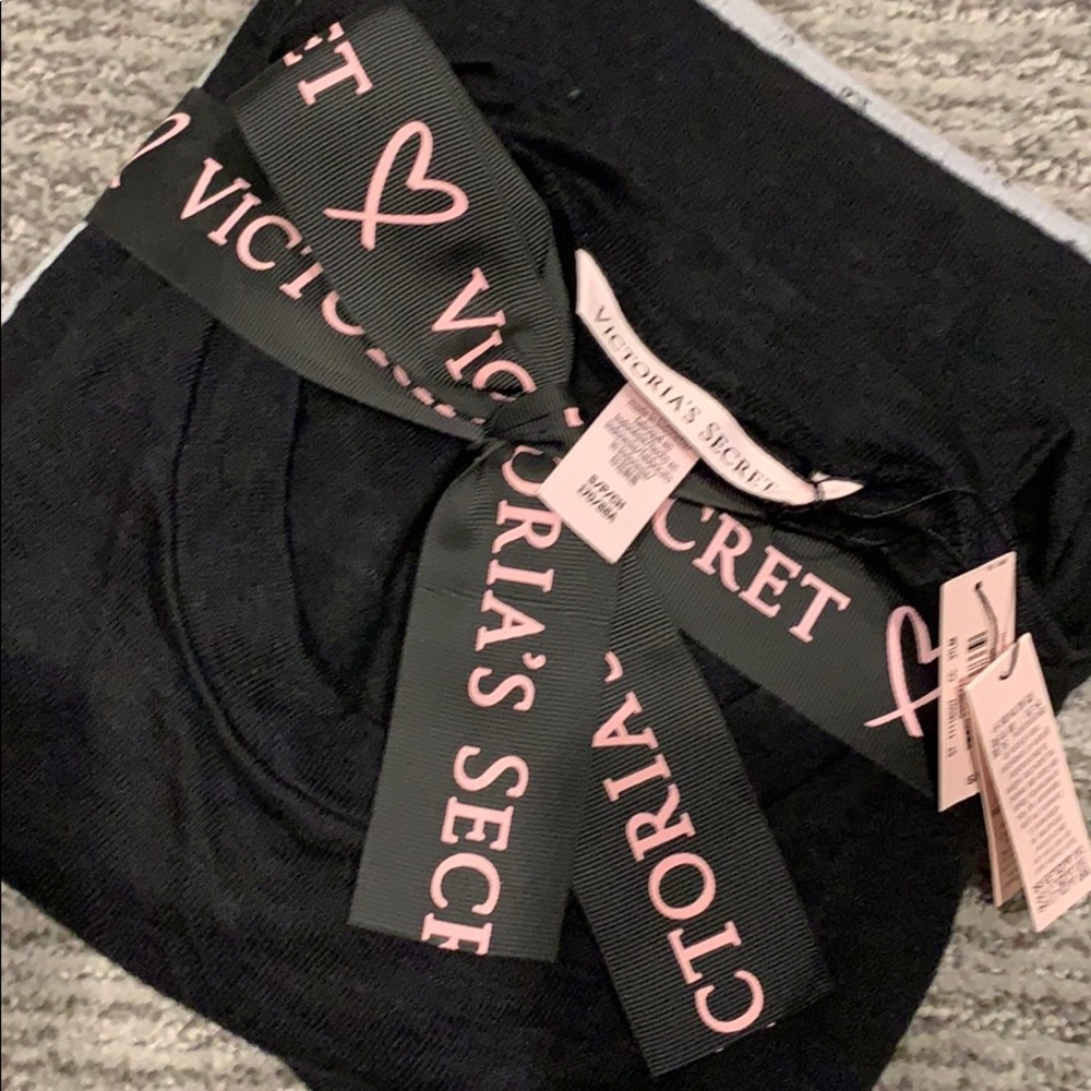 Pajama set size small nwt